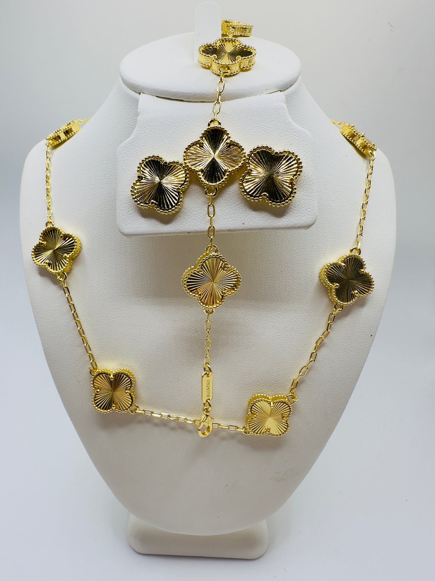 High Quality 10-leaf Golden Clover Set