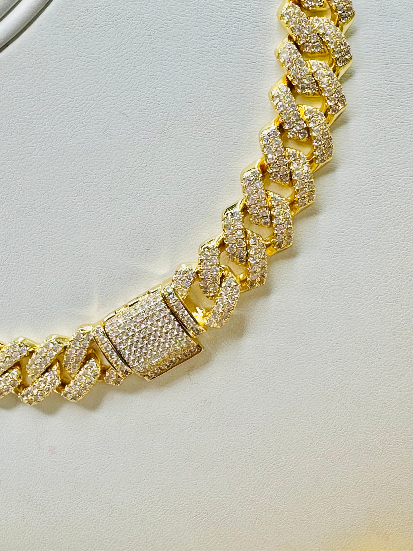 Monaco Adimantada broche Princesa 10mm* 16inch