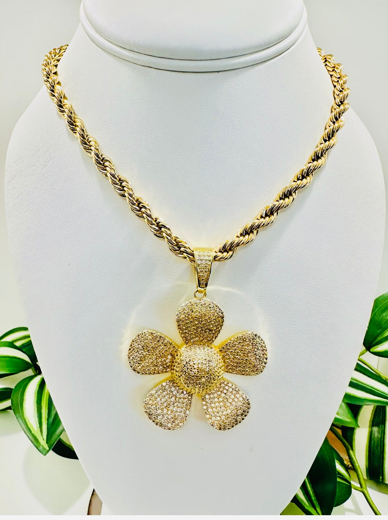 16cm Torsal Chain | Large Flower