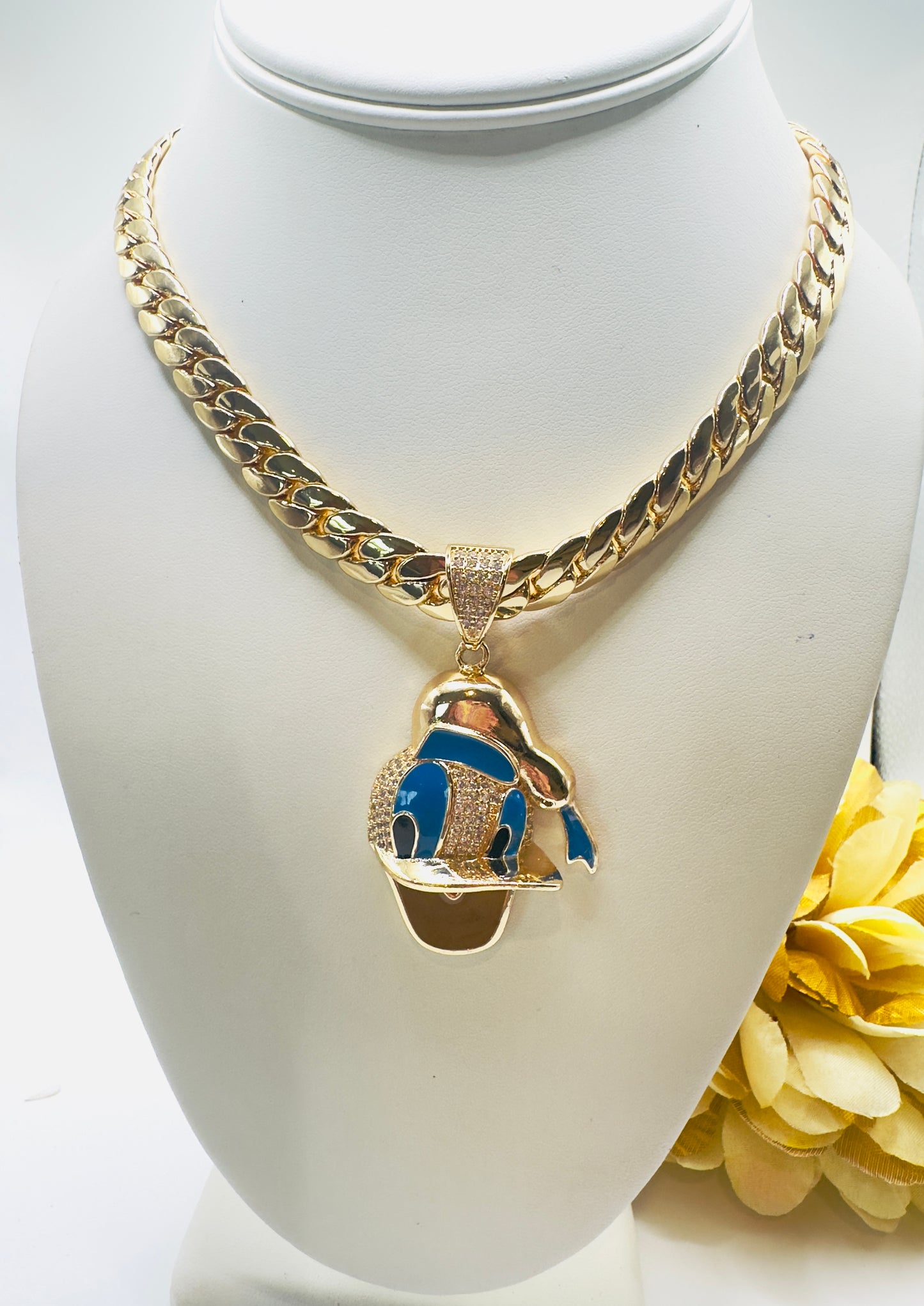 Donald Duck on 16inch chain