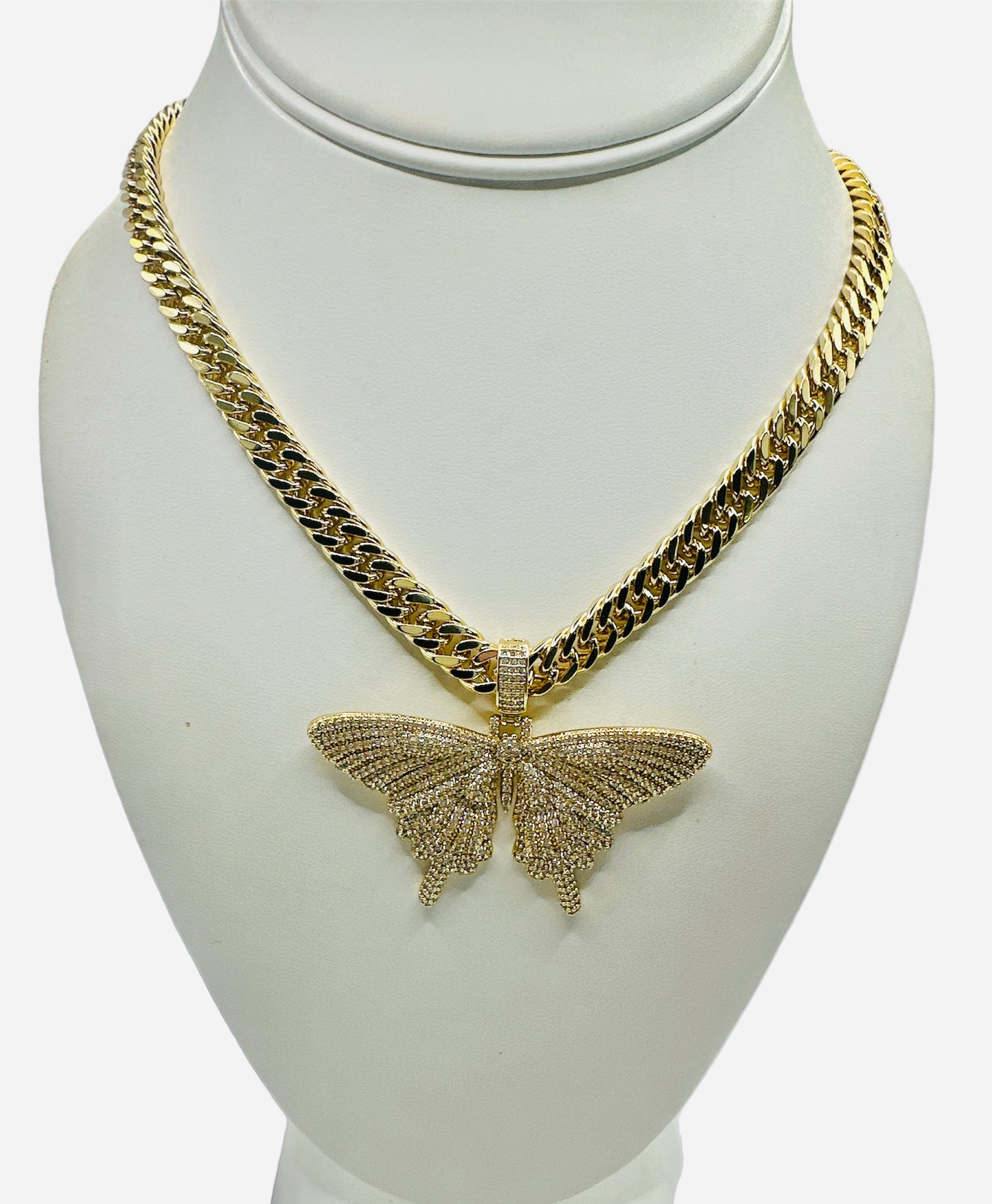 Cadena española con Mariposa