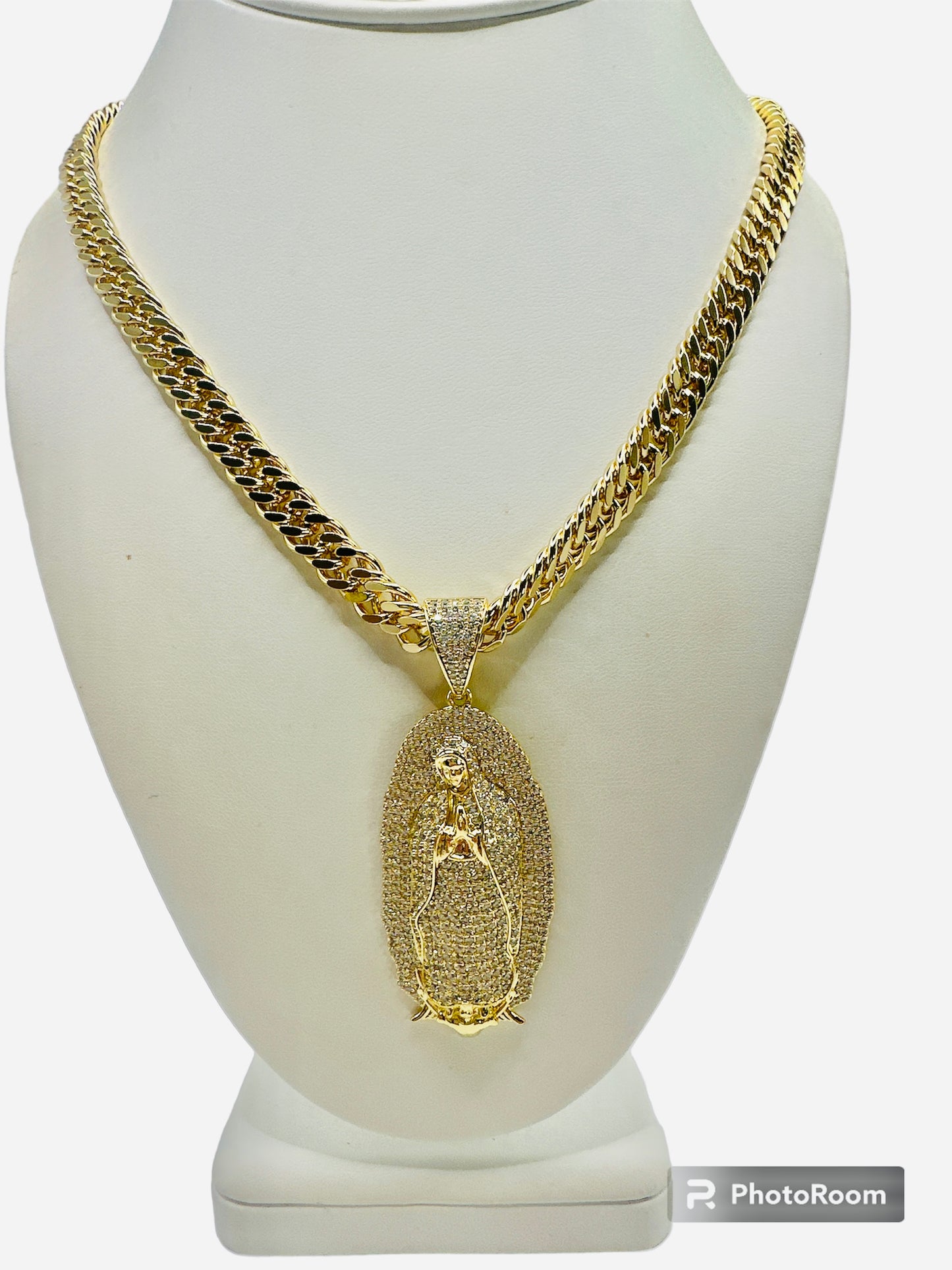 Cadena Española con virgen