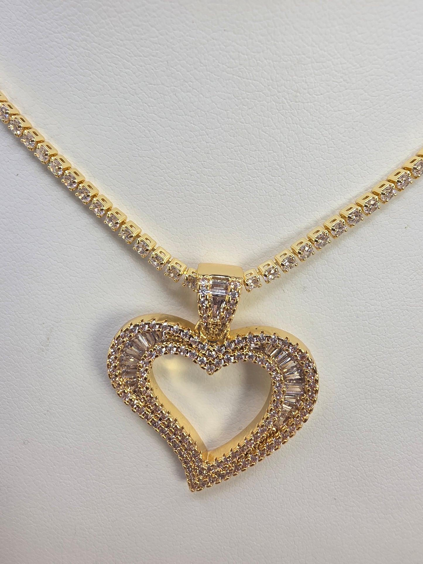 Tenis y Corazón de Vidrio 18inch