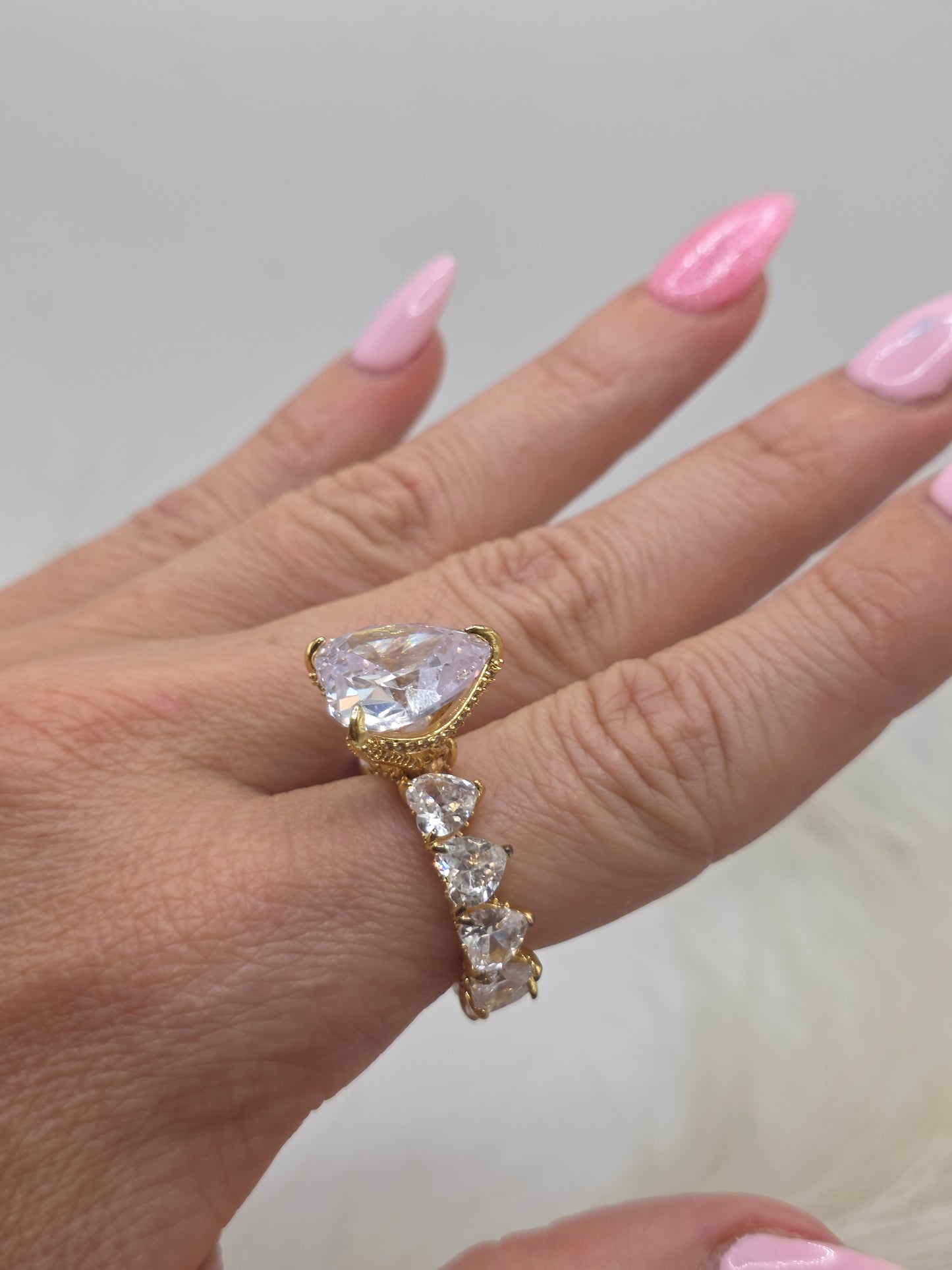Anillo Princesa Blanco en Vidrio