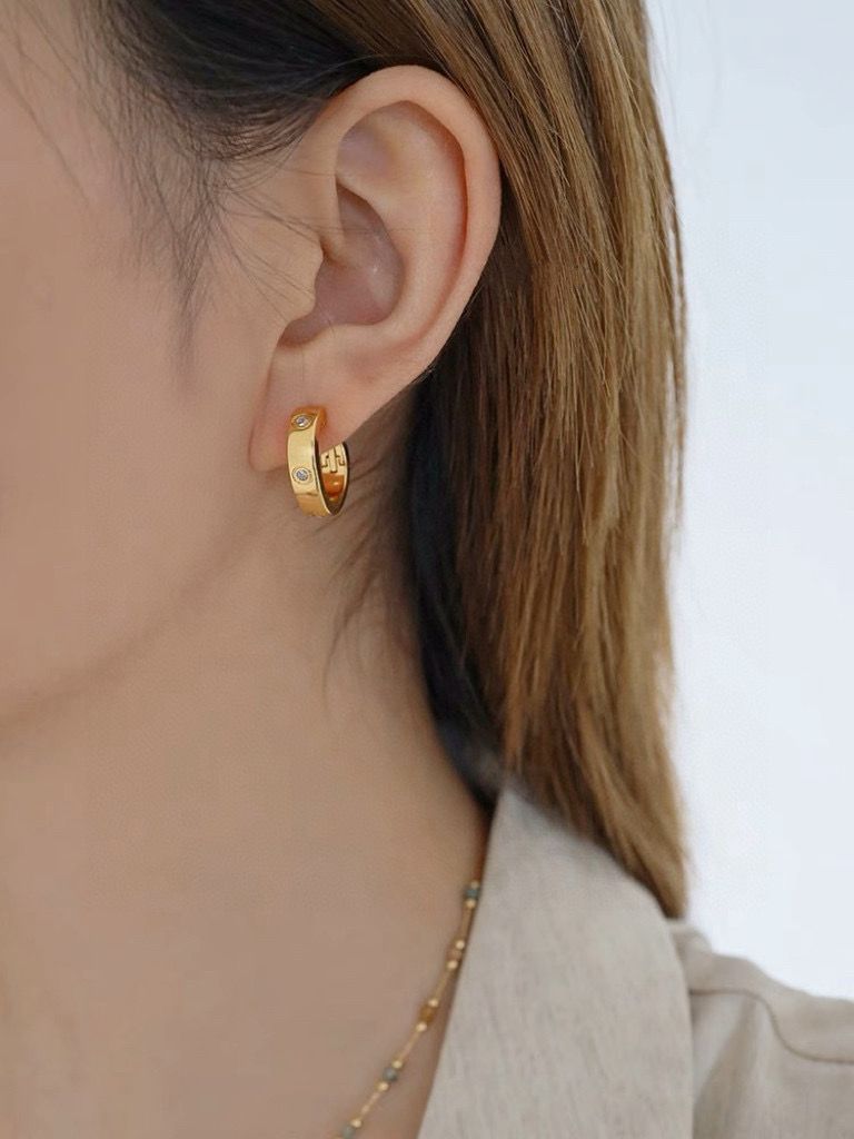 Pendientes que iluminan tu rostro