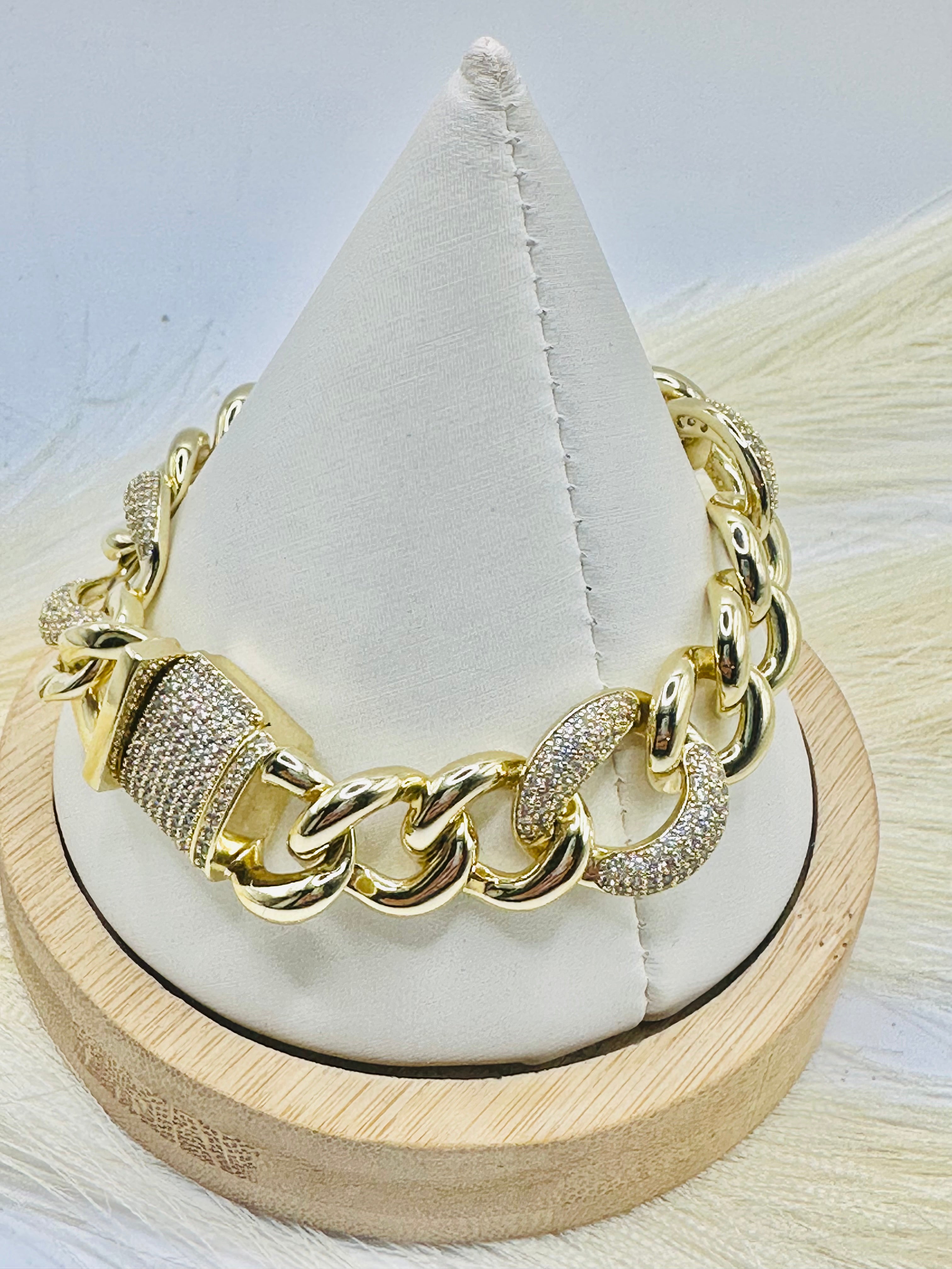 7-inch Cuban Link Bracelet with Princess Clasp | 14k Gold Plated
