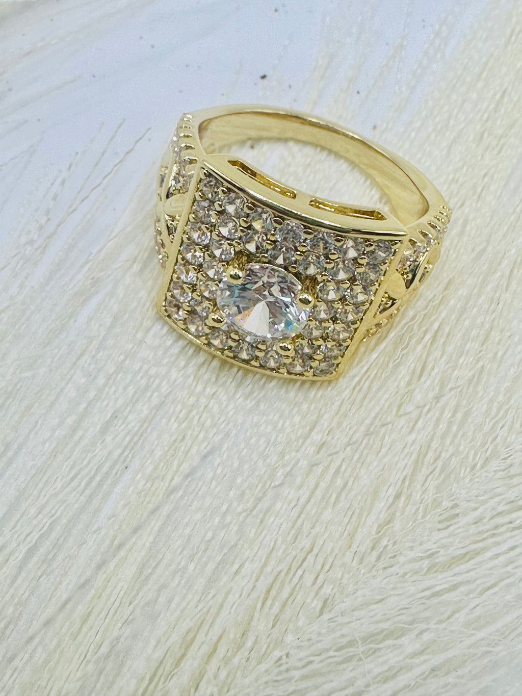 Square Magnetized Ring