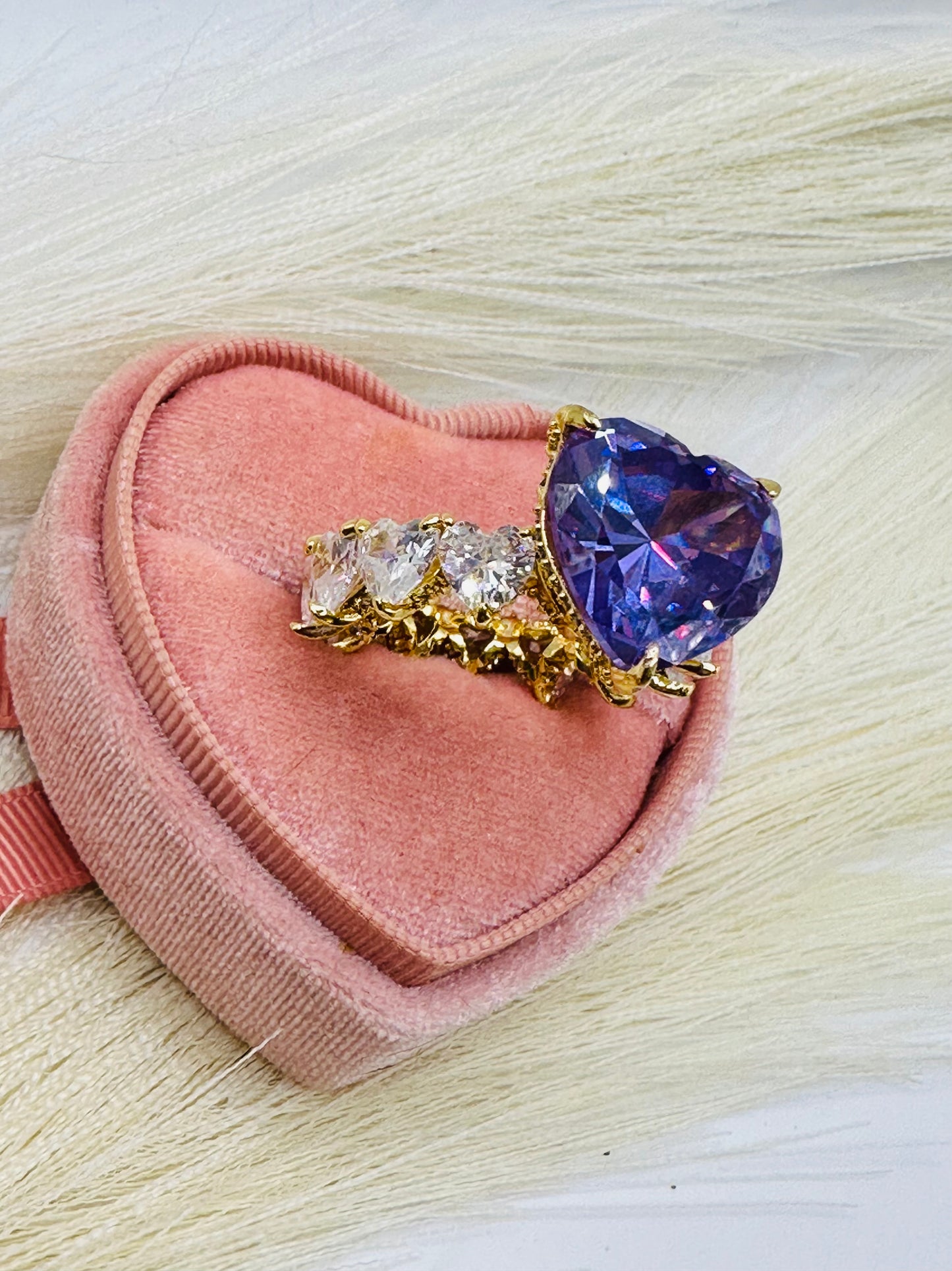 Anillo Princesa Ostentoso Purpura |  Vidrio Real