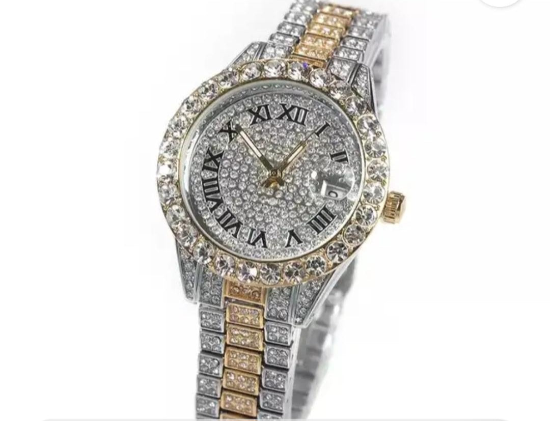 Reloj Silver con Oro Adimantado Vidrio Real Alta Calidad