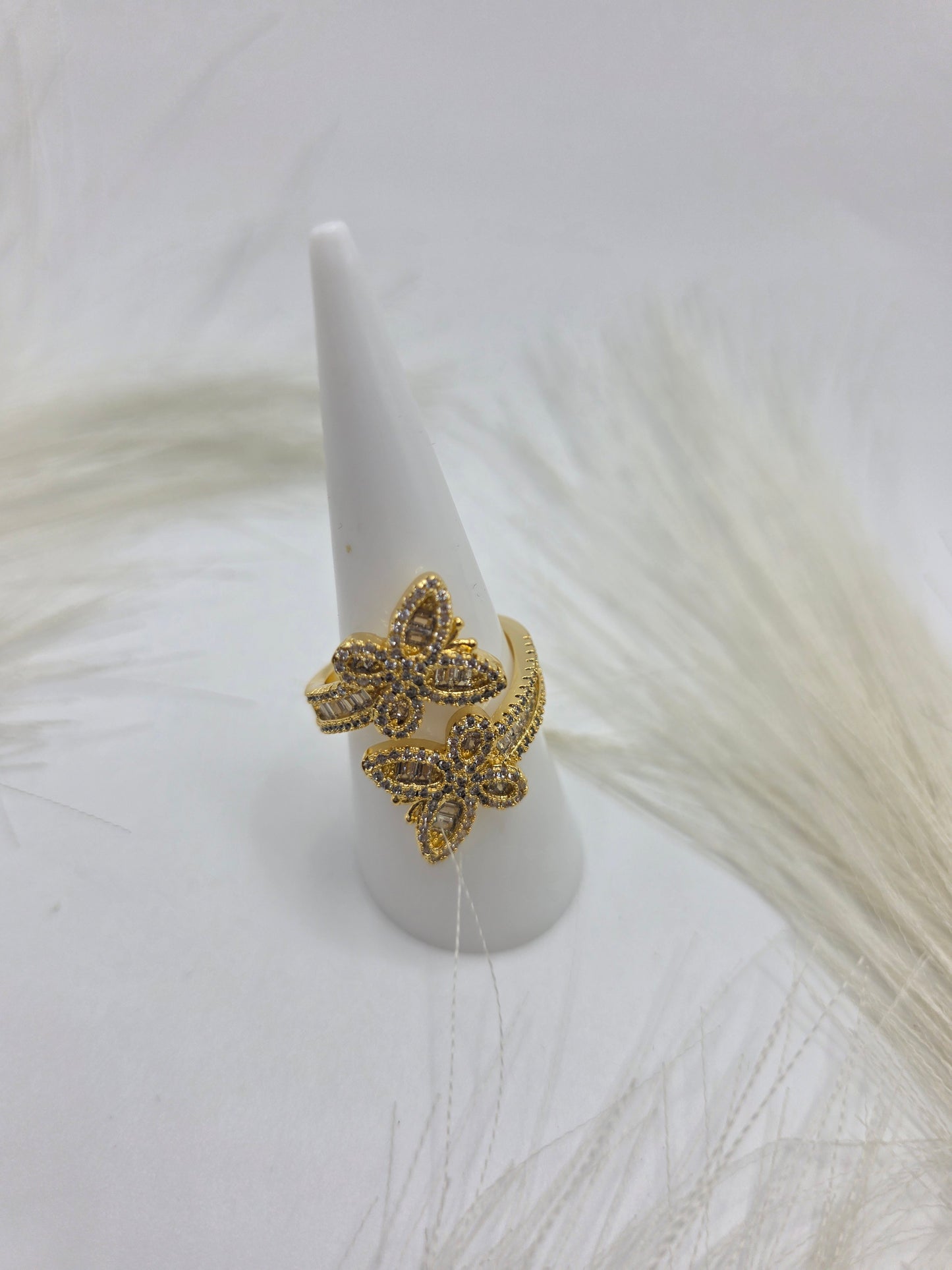 Anillo de Mariposa en Vidrio Picado