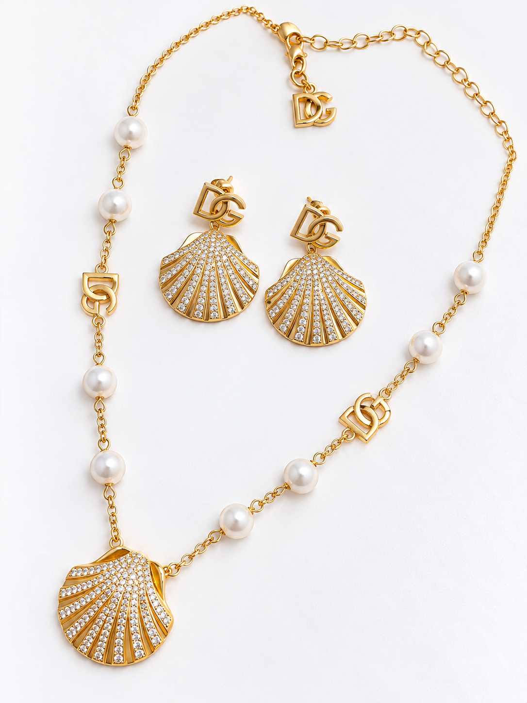 SET DE COLLAR INSPIRADO EN DISEÑADOR