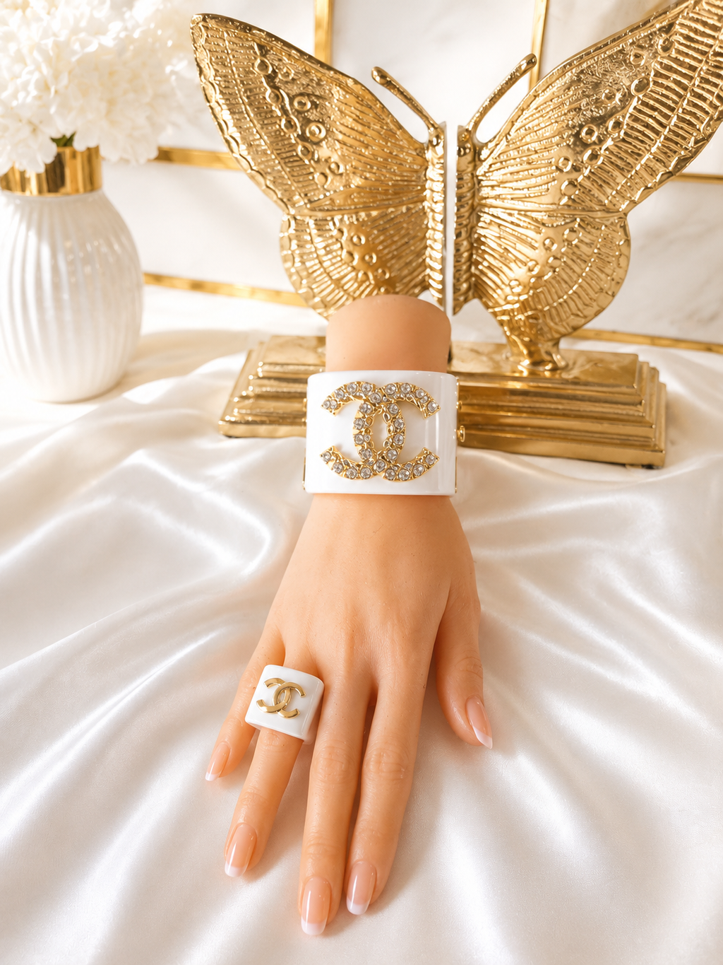 Bazaletes Oscuro/ Blanco/ Rosa / transparente - Size 7.5inch y anillo 7inch