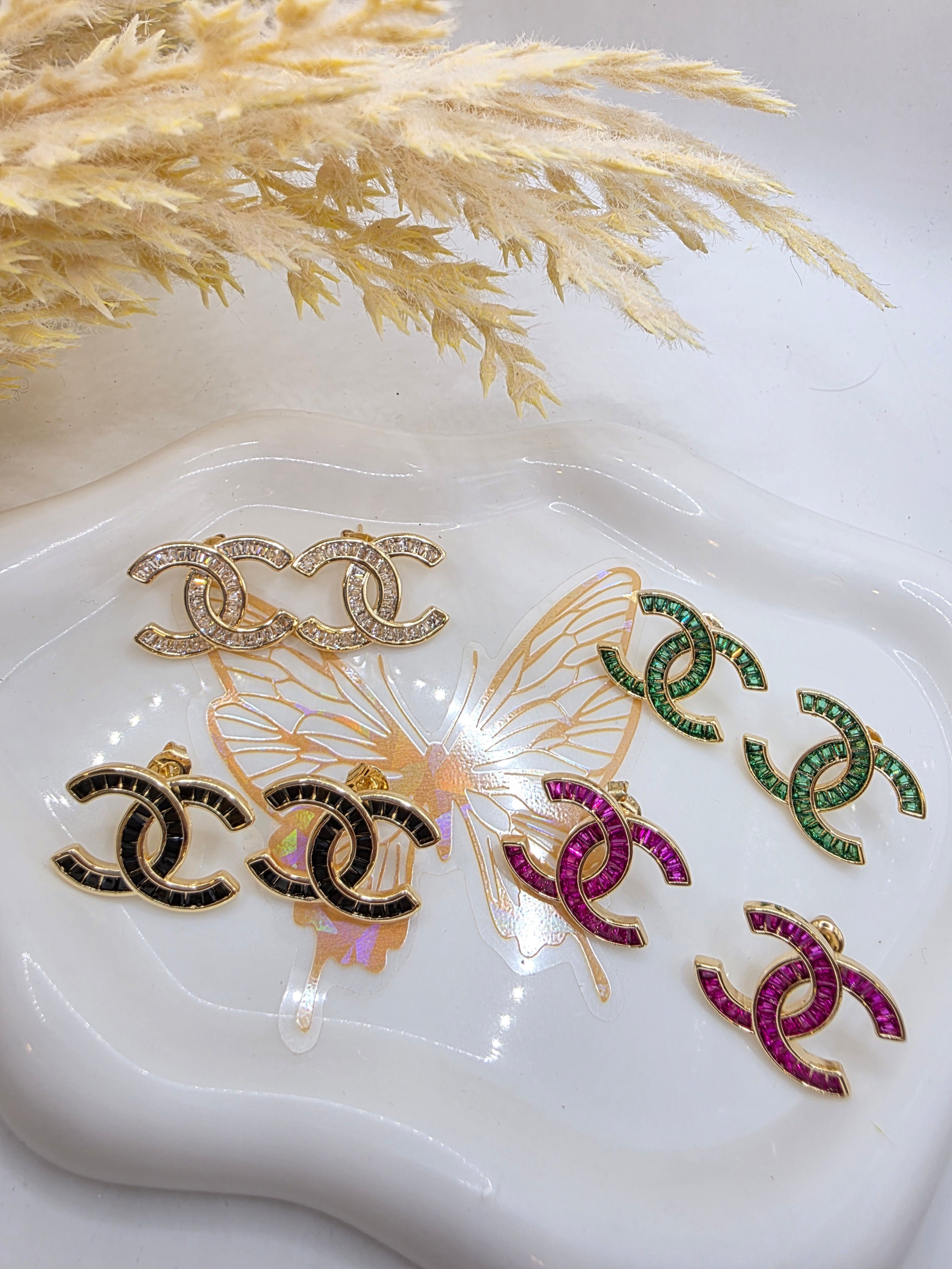 Hermosos y elegante aretes en Vidrio Real