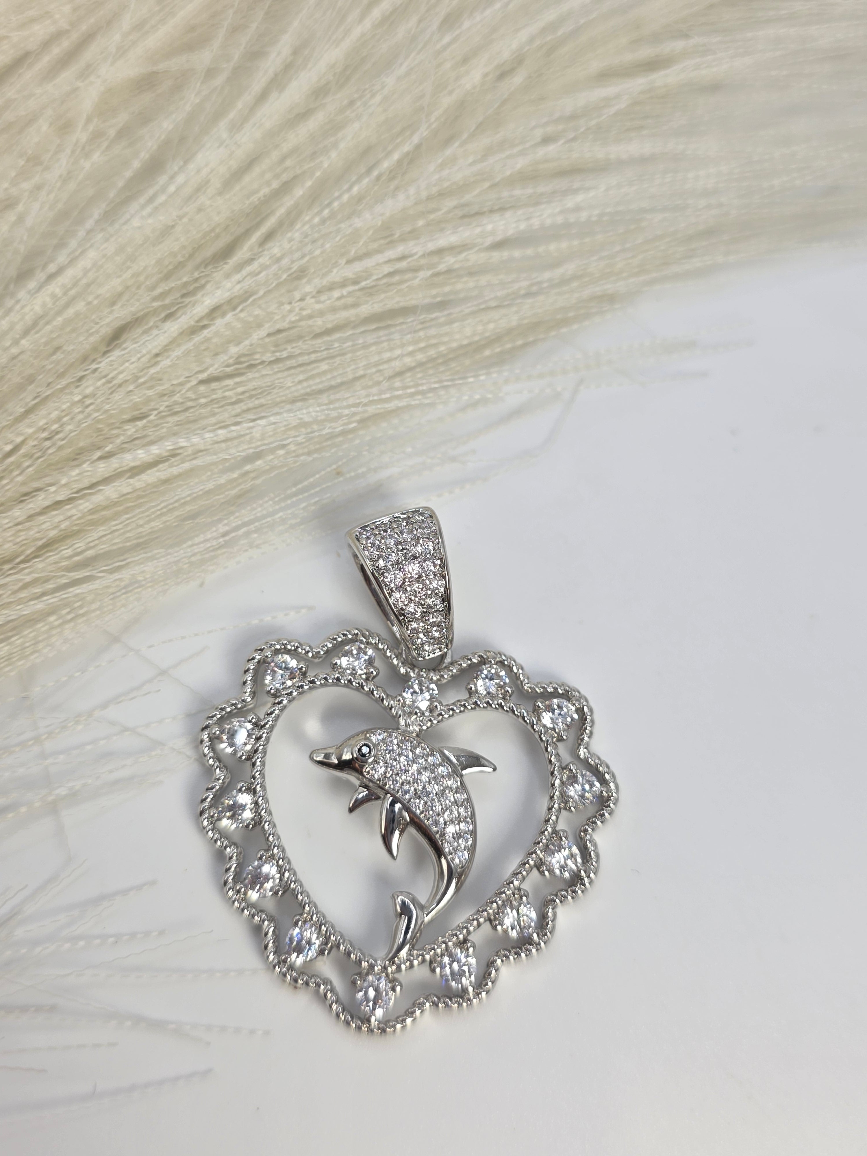 Dije corazon y delfin silver
