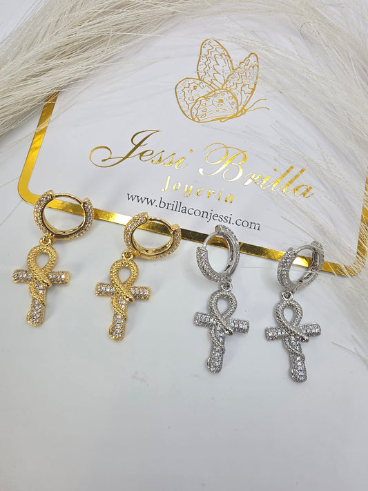 Aretes de Cruz de Palma en Vidrio Real