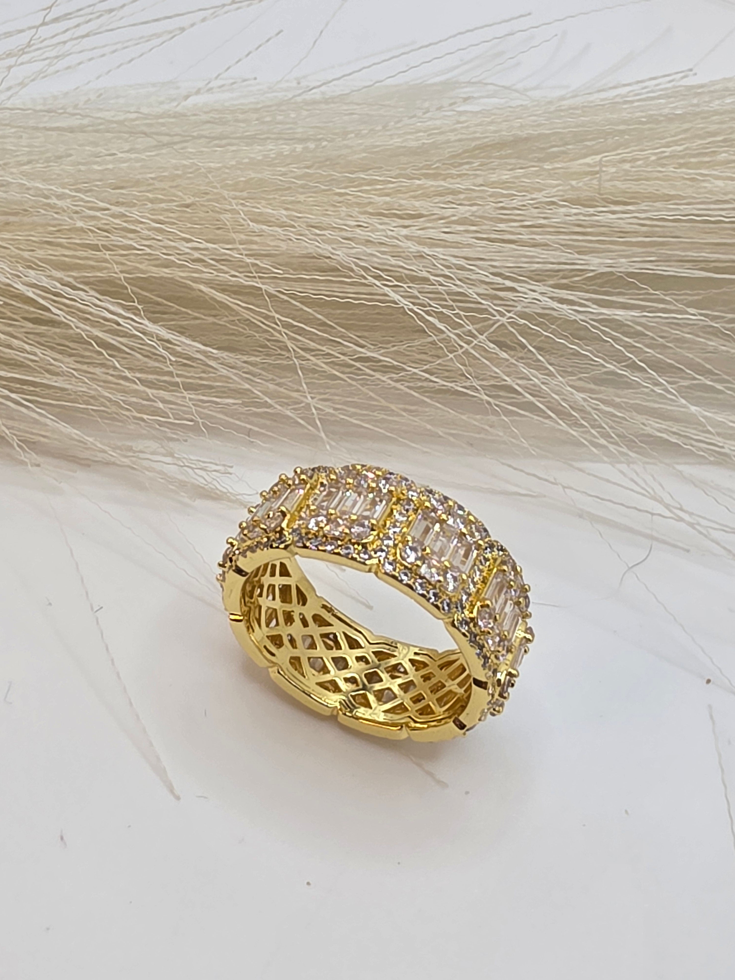 Anillo de Cubos de Hielo de Vidrio 5A Size 7