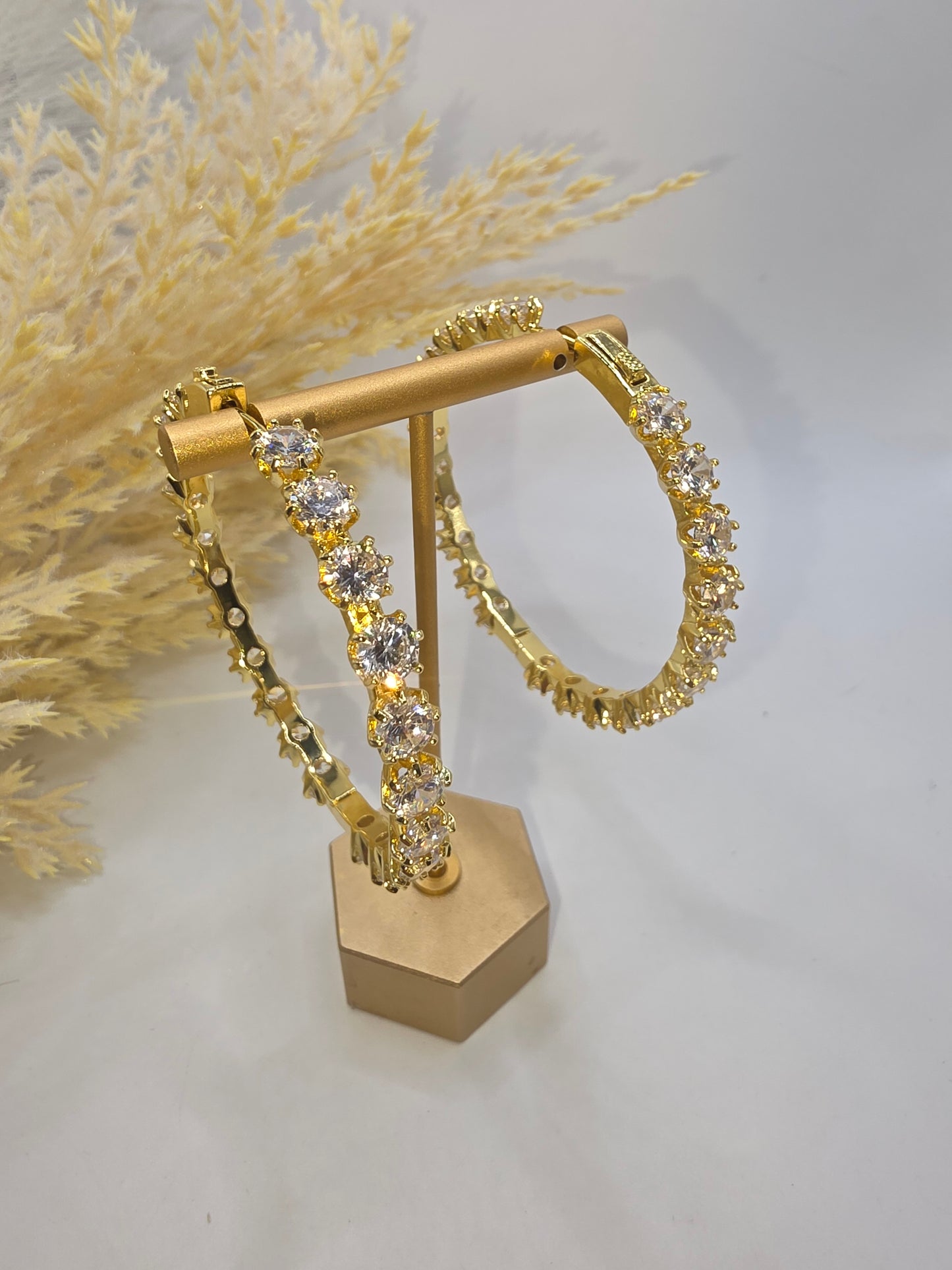 Argollas de 65mm Karol G en Vidrio Real Cierre de Seguridad