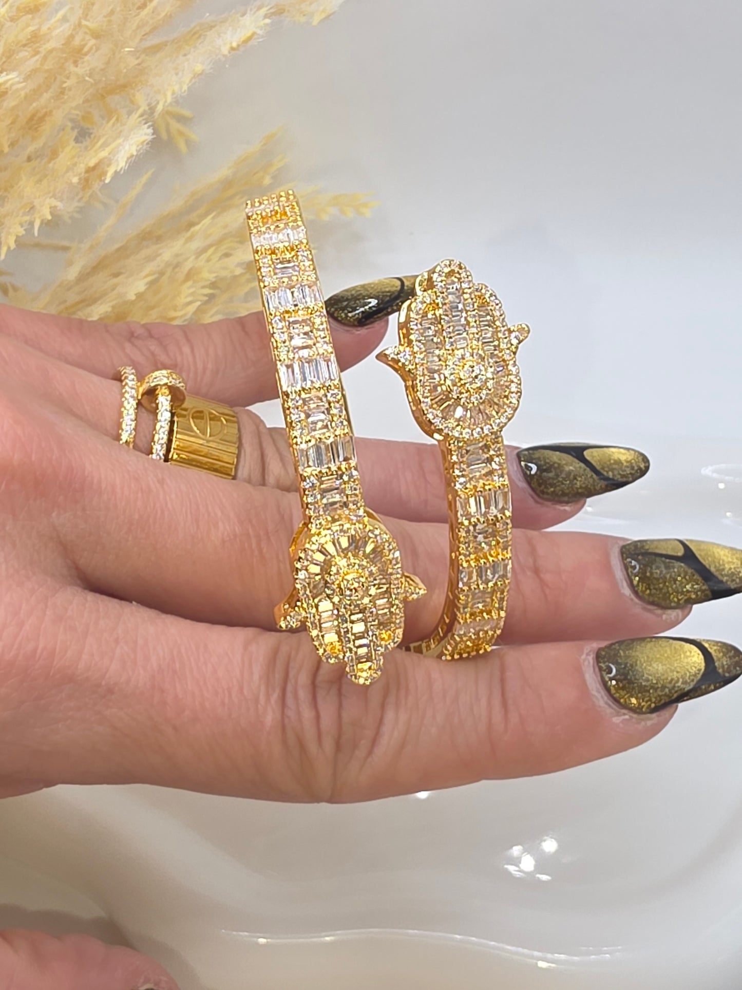 Brazalete mano de Fatima en Vidrio Real  size 7inch