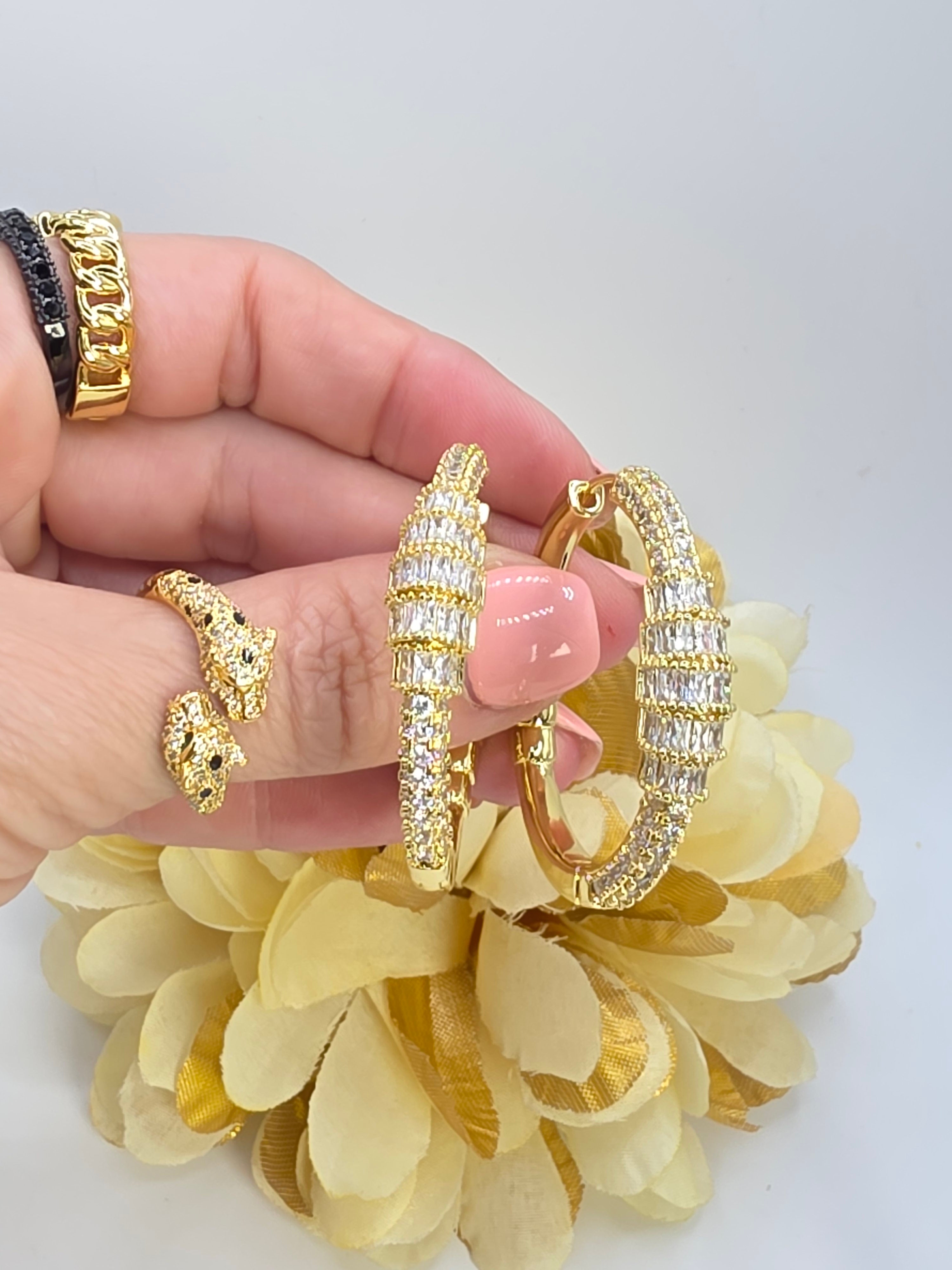 Aretes de 35 mm en Vidrio real Color: Silver y Gold