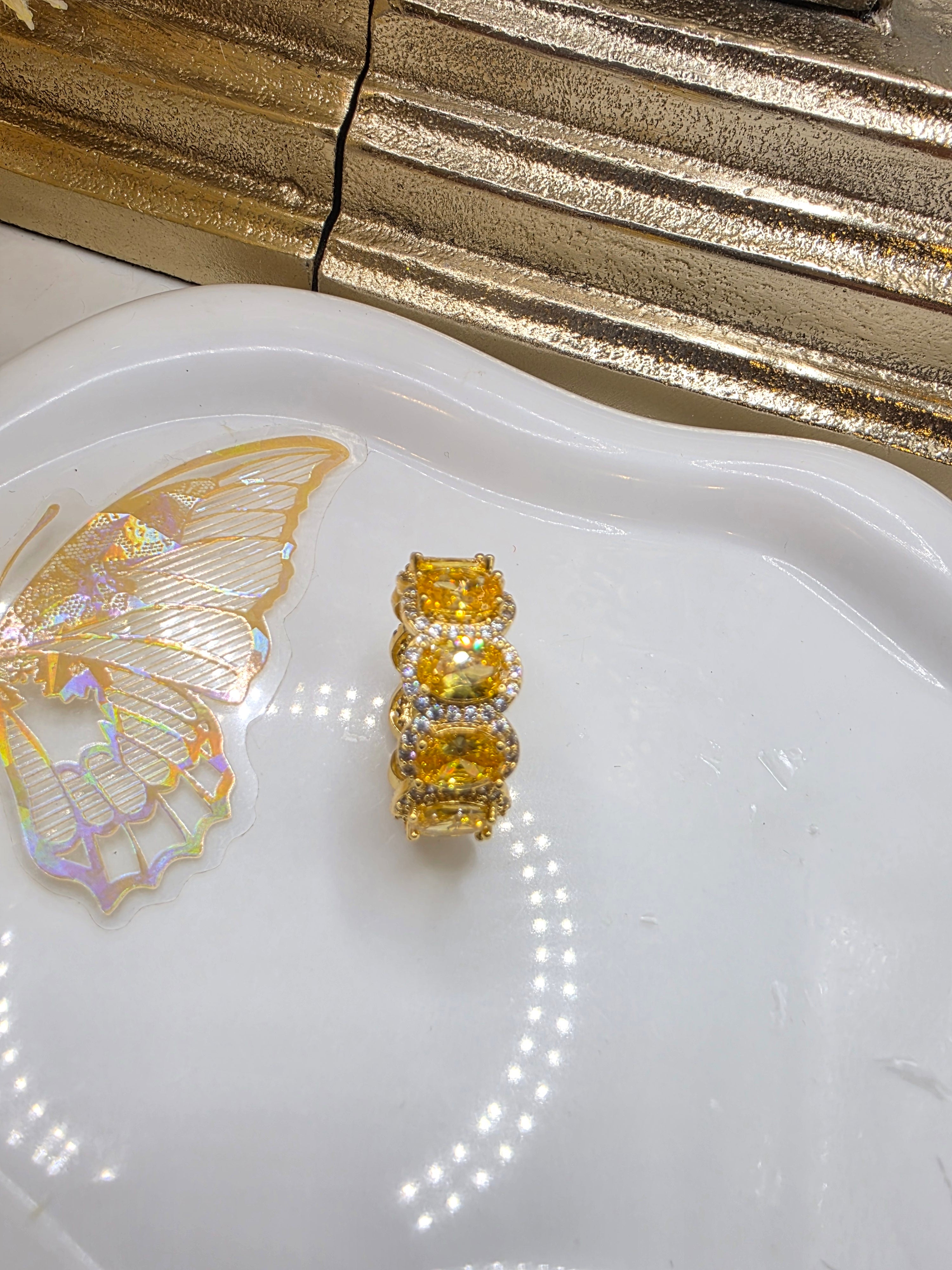 Anillo Cleopatra Amarillo Incustraciones Real