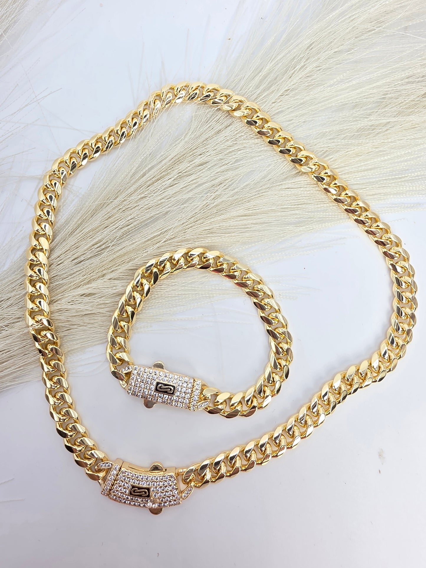 Monaco Princess 18inch / 7inch