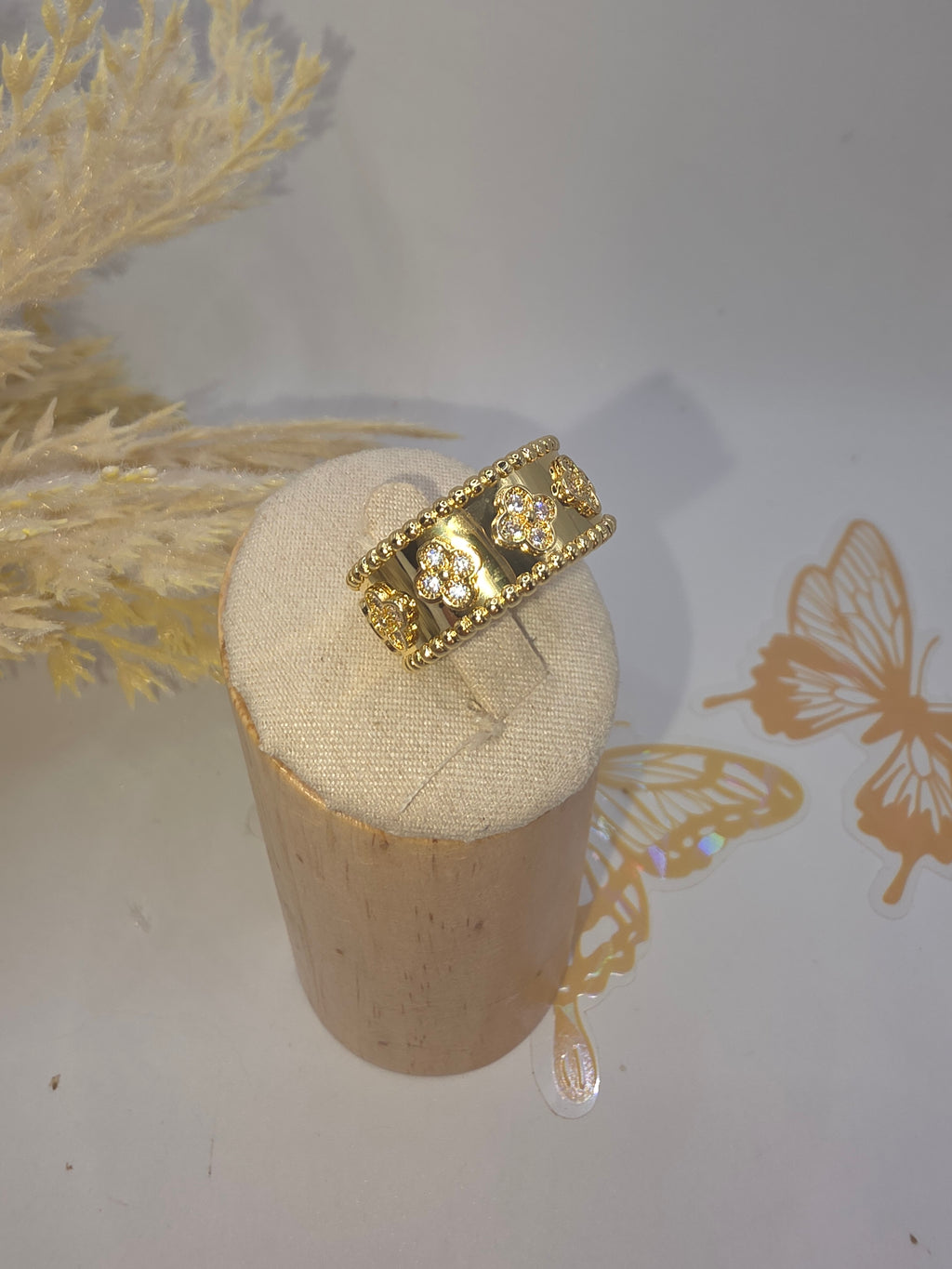 Van Cleer ring