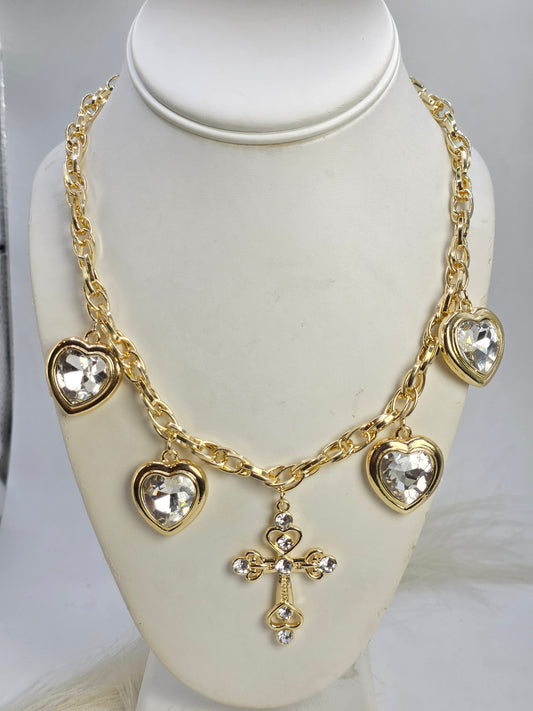 Gargantilla de Corazones Cleoptra