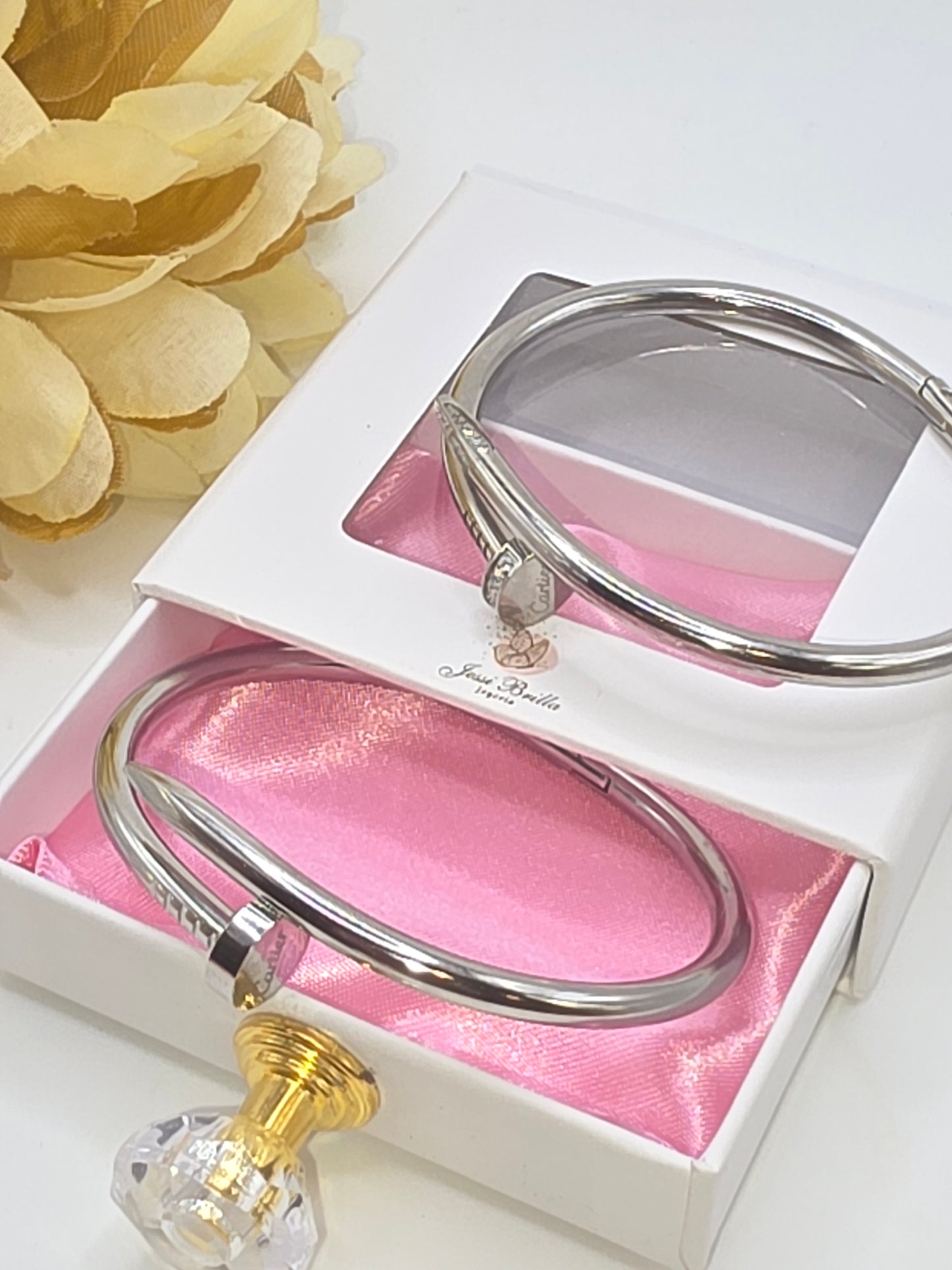 Clavos lisos cartier 7inch