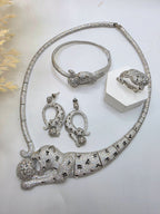 Pantera Silver Cati en vidrio real -Size 18inch anillo 7inch