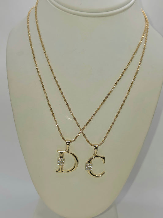 Iniciales / Cadena de 18inch