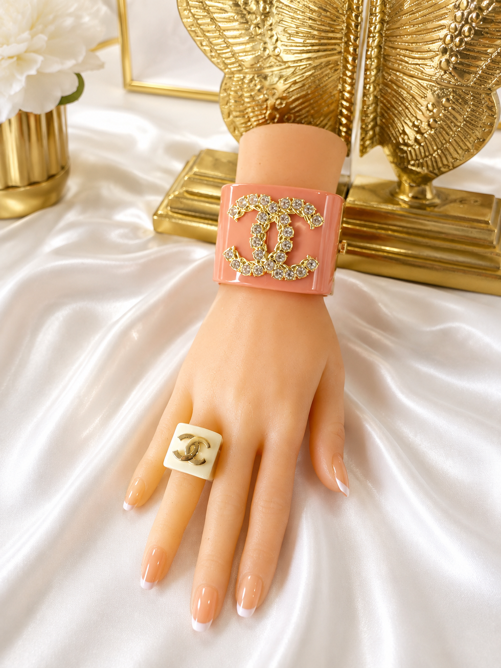 Bazaletes Oscuro/ Blanco/ Rosa / transparente - Size 7.5inch y anillo 7inch