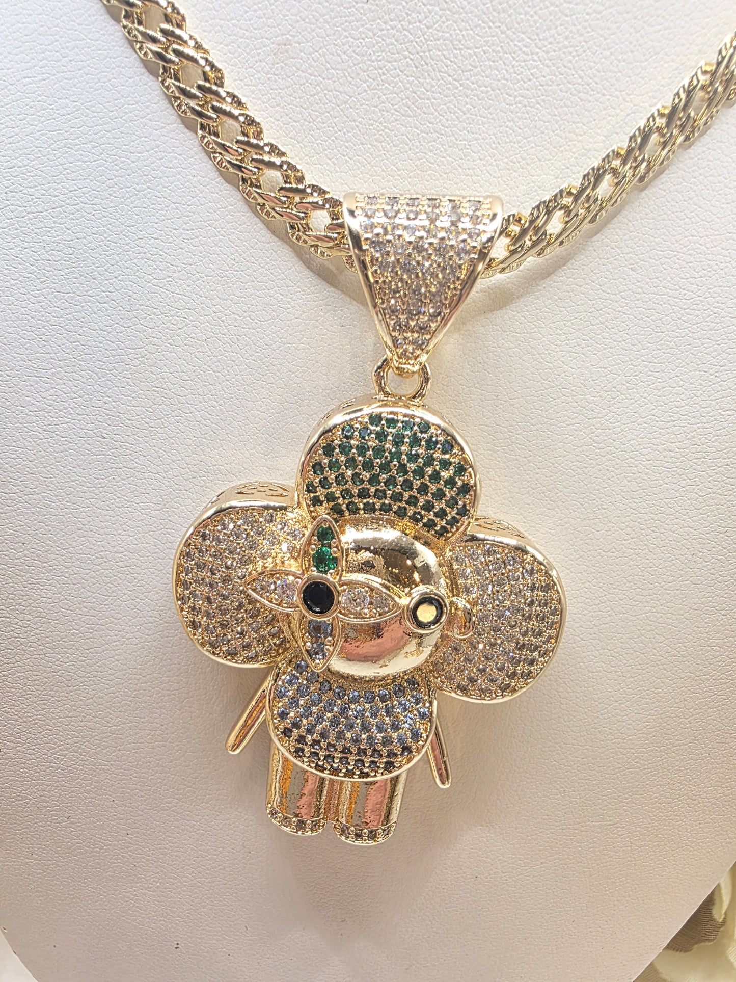 Cadena española  de 18inch con dije de Viviana Grande