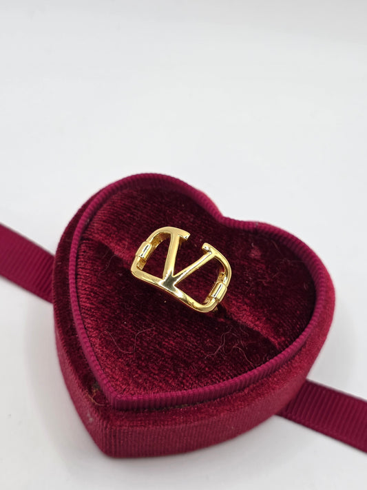Anillo Valentino Size 7
