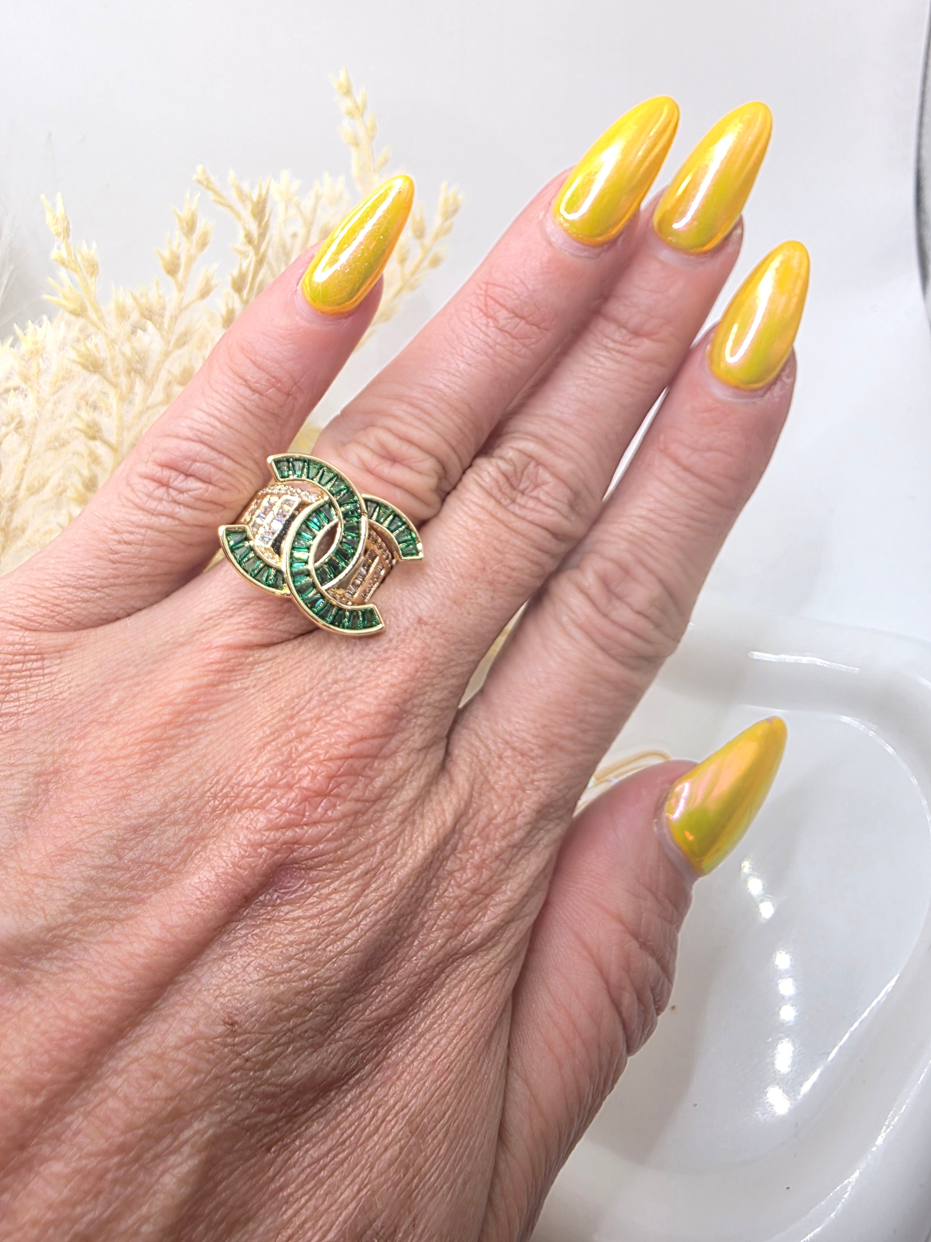 Anillo CC en Vidrio color verde