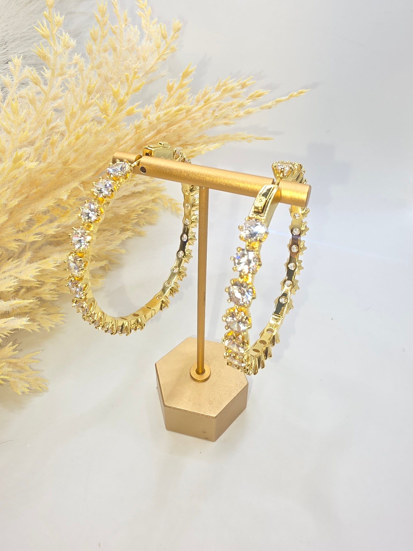 Argollas de 65mm Karol G en Vidrio Real Cierre de Seguridad