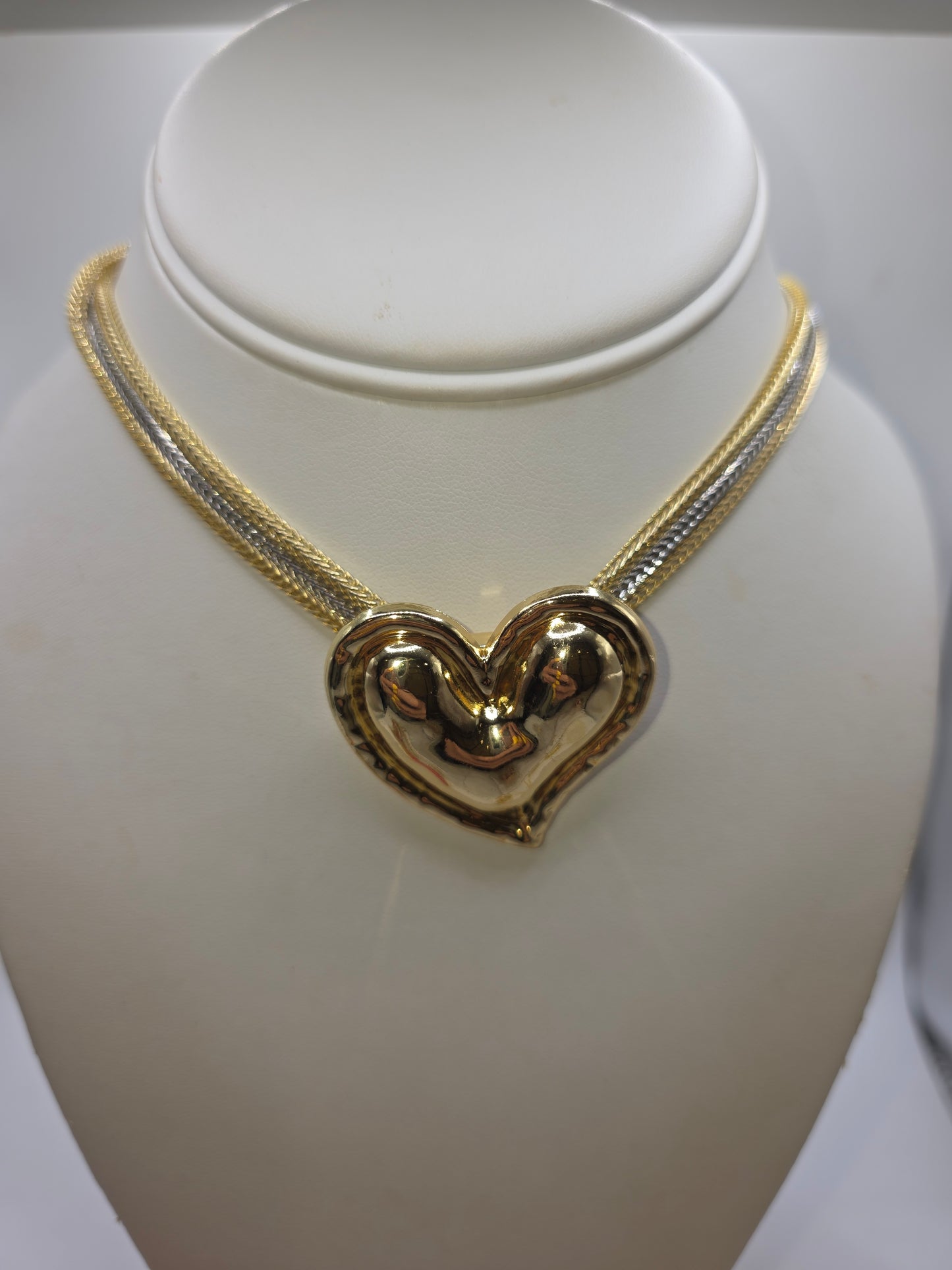 Heart on choker 16inch