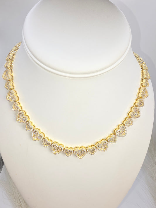 Glass Heart Choker 5AA