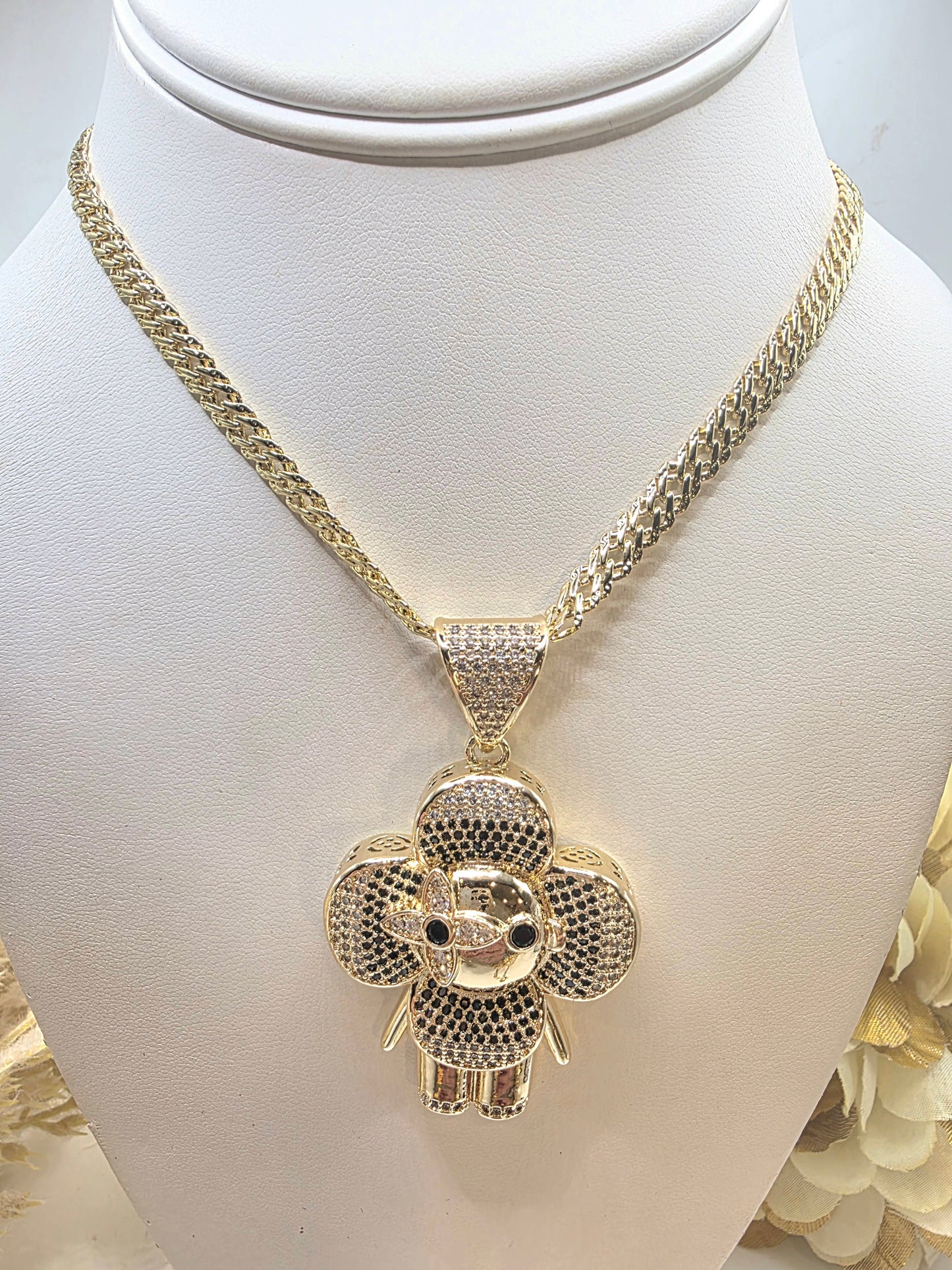 Cadena Española 18inch con Dije de Viviana Grande