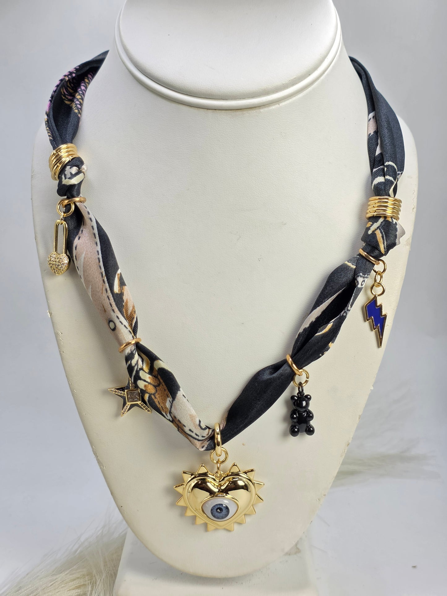 Dark/Red/Blue denim-style choker