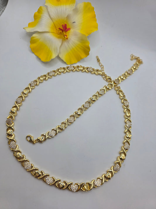Set de Corazones Cleopatra 18inch con extensión / Laminado Oro 14k Alta Calidad