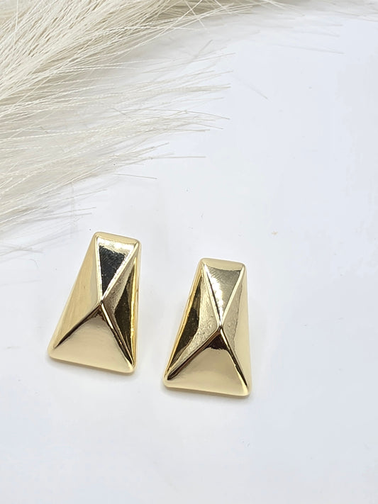 Aretes Modelo Cleopatra