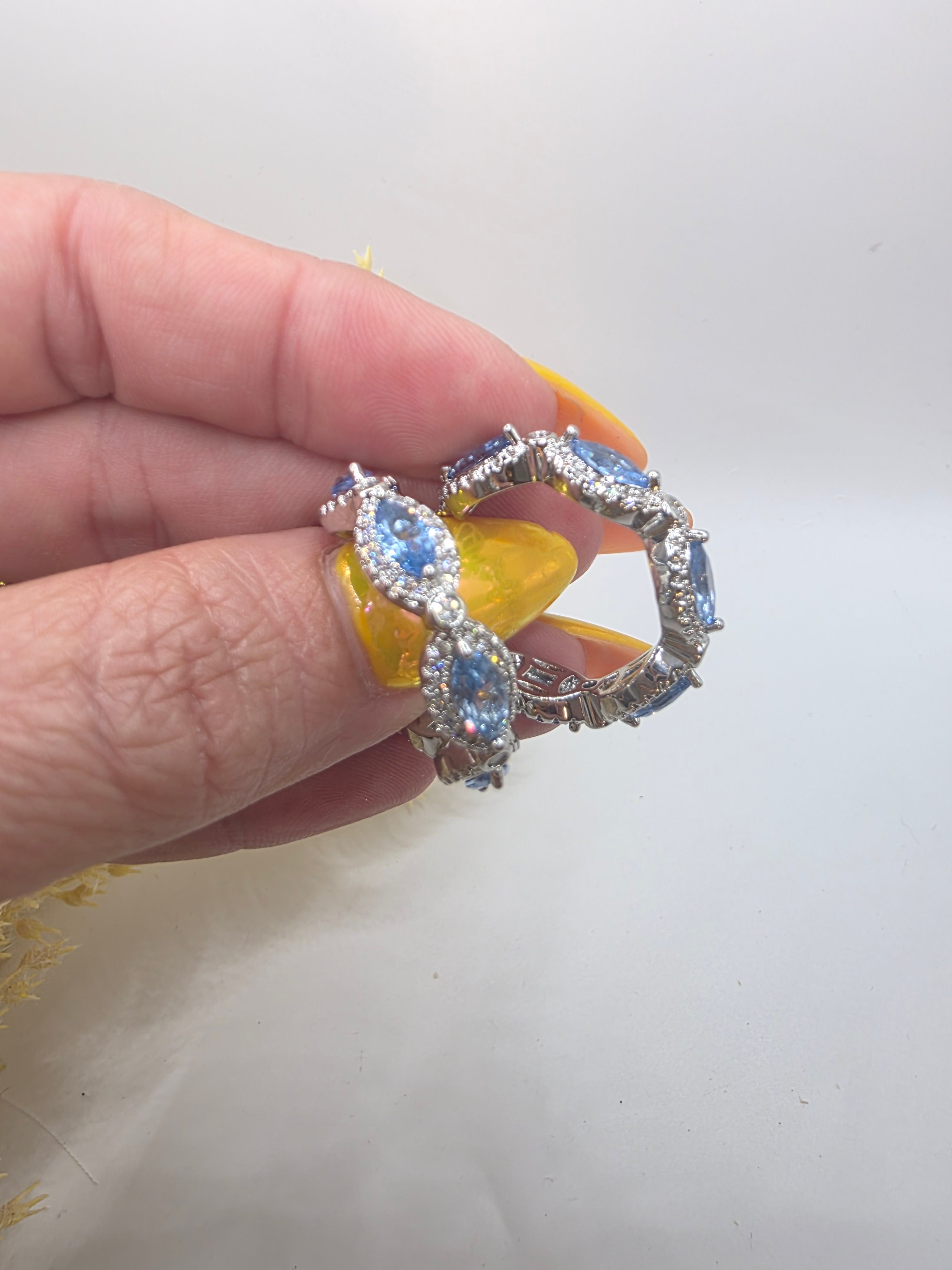 Blue Arts in Silver Real Glass