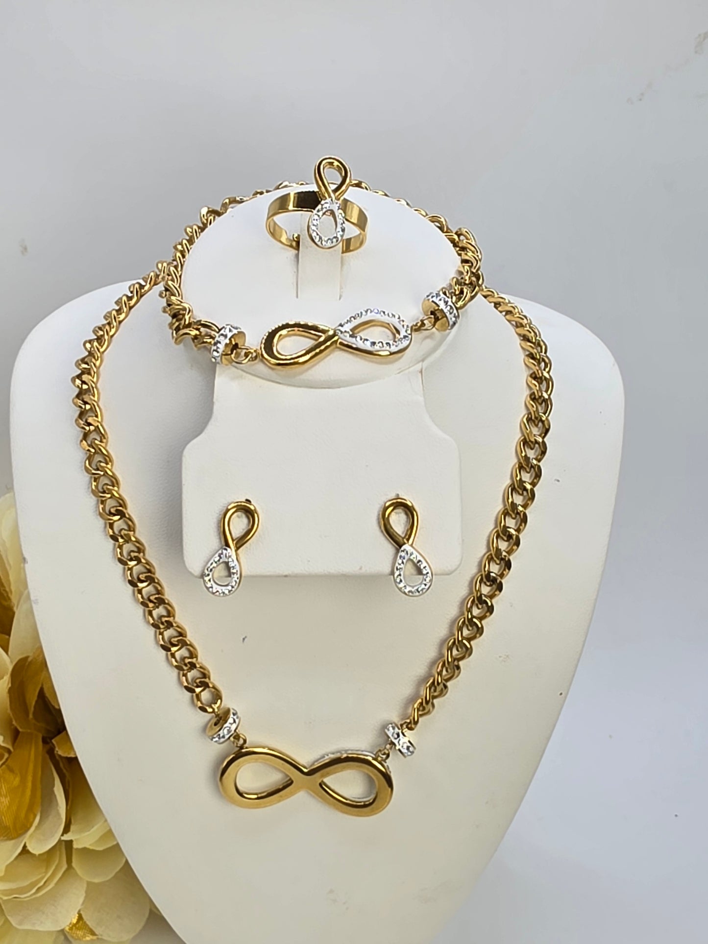 Conjunto de Infinito anillo ajustable acero con Laminado 14k Alta Calidad