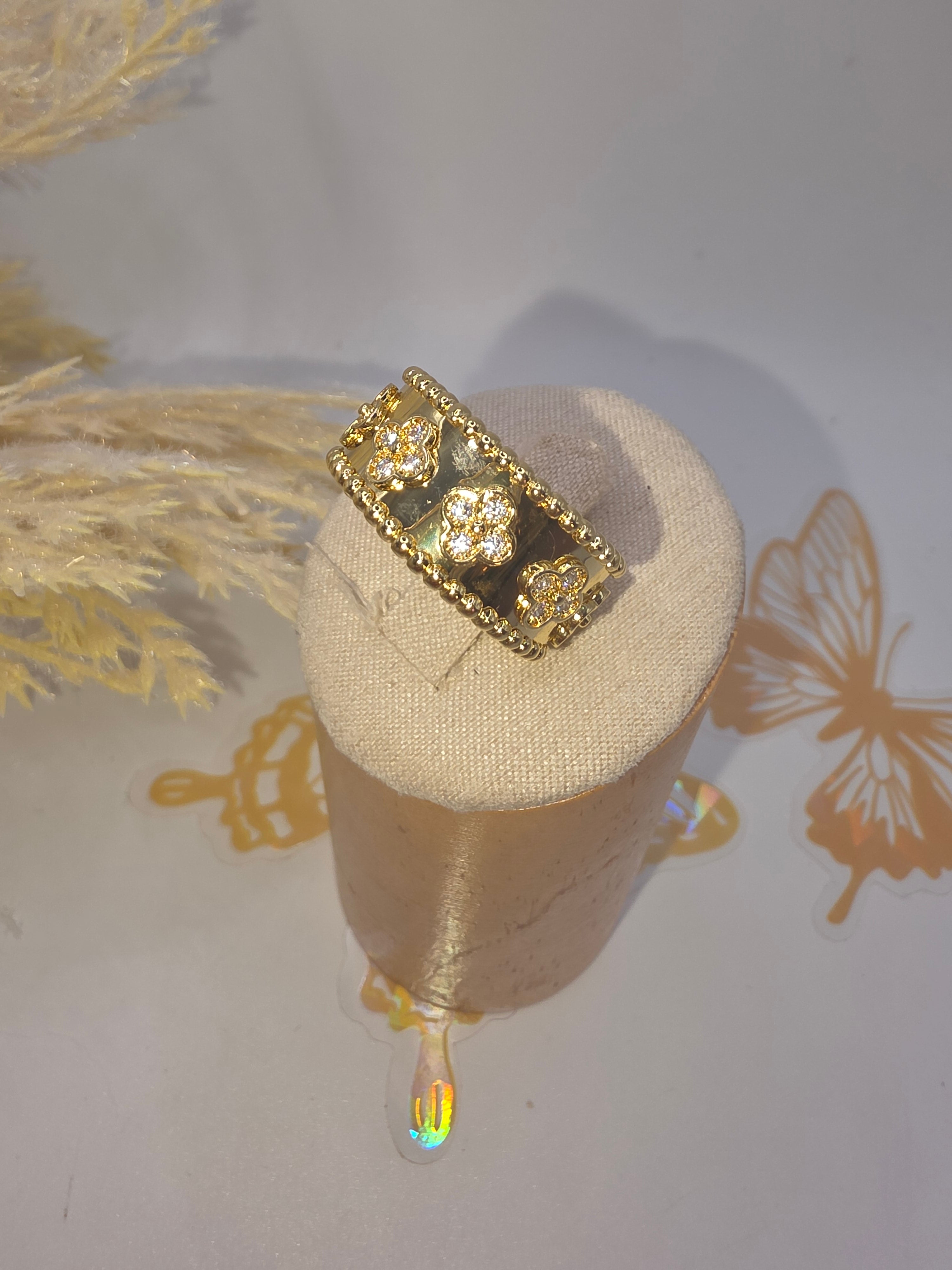 Anillo Van Cleer