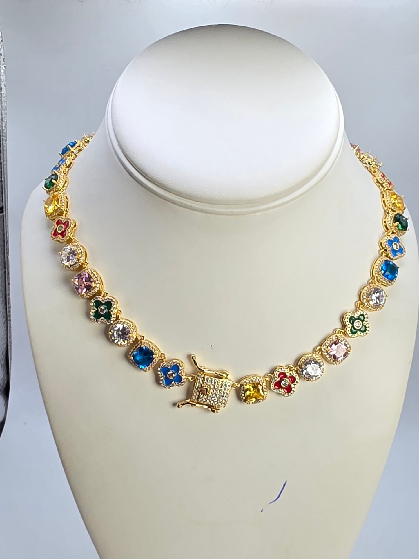 Gargantilla de Vidrio Real Trebol Size 16inch