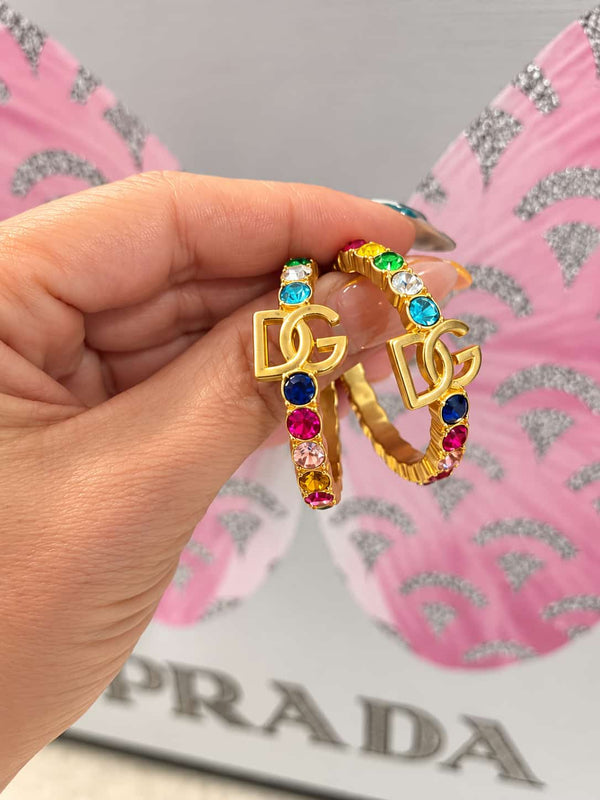 ARETES INSPIRADOS EN DISEÑADOS