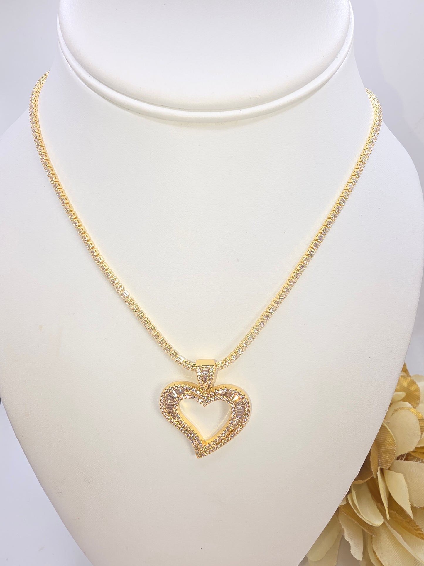 Tenis y Corazón de  Vidrio 18inch