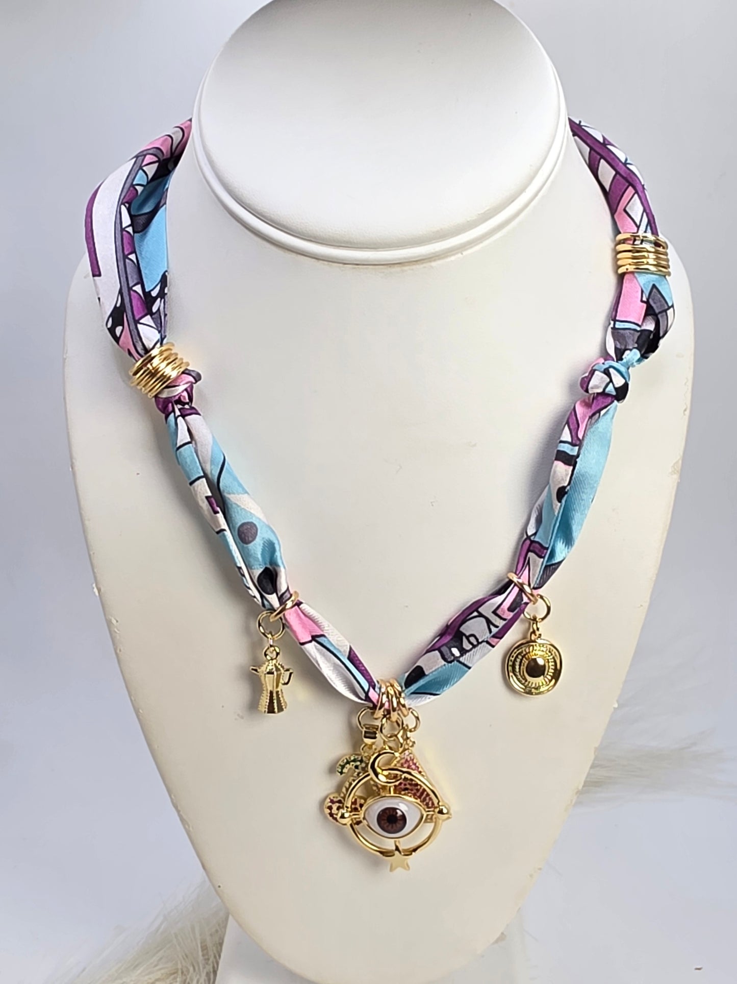 Dark/Red/Blue denim-style choker