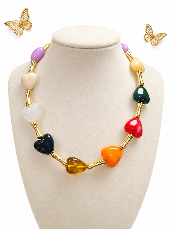 Collar de corazones de colores diseño a mano 🌼
